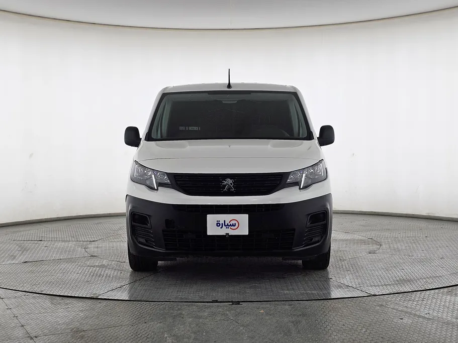 2022 Peugeot Partner Long van 