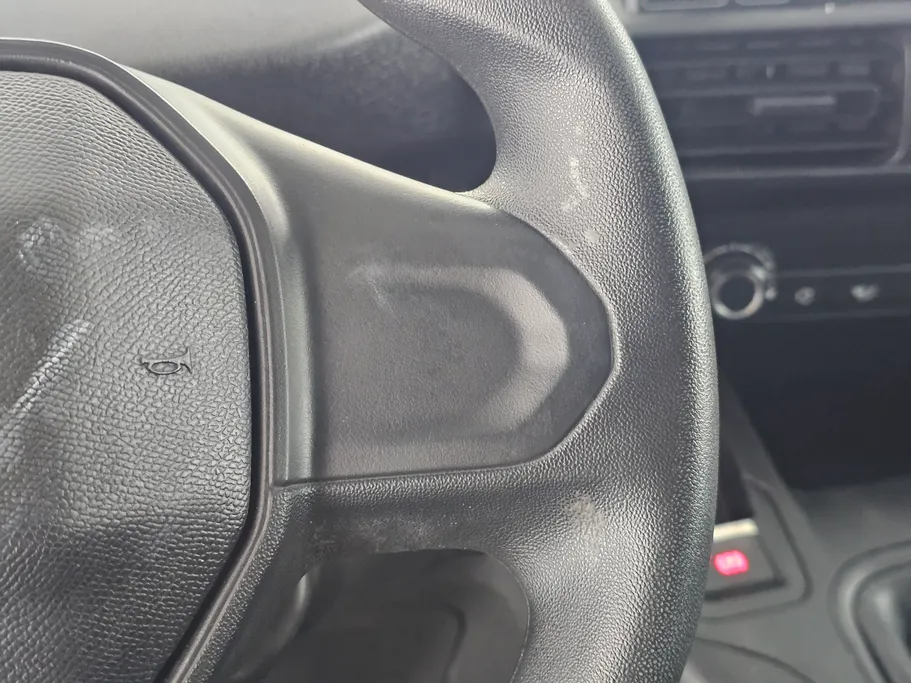 2022 Peugeot Partner Long van 