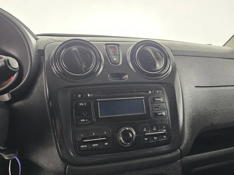 2021 Renault Docker Van بضاعة 