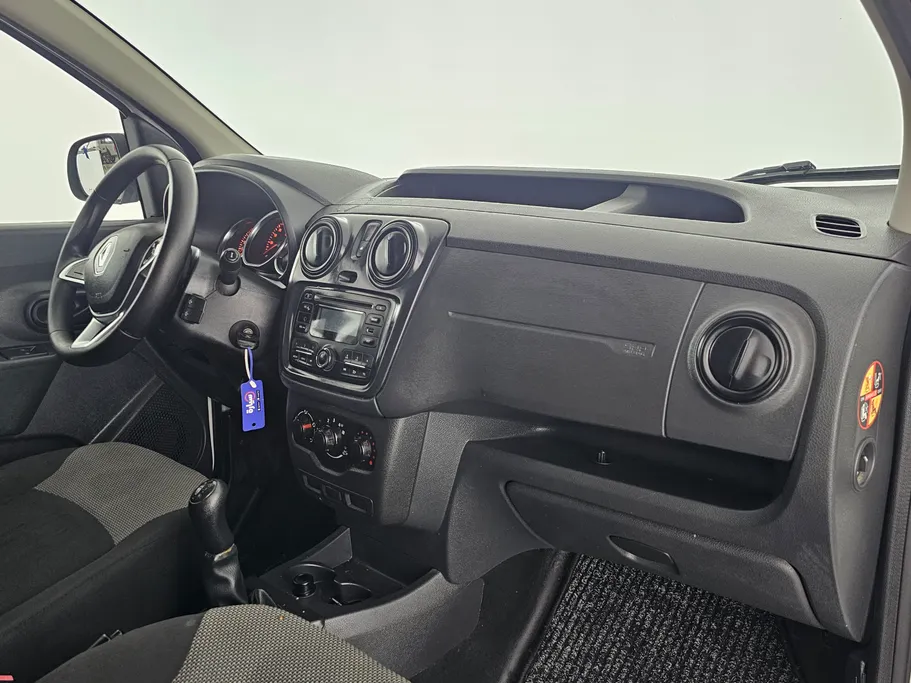 2021 Renault Docker Van بضاعة 