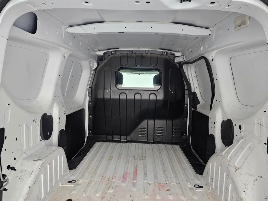 2021 Renault Docker Van بضاعة 