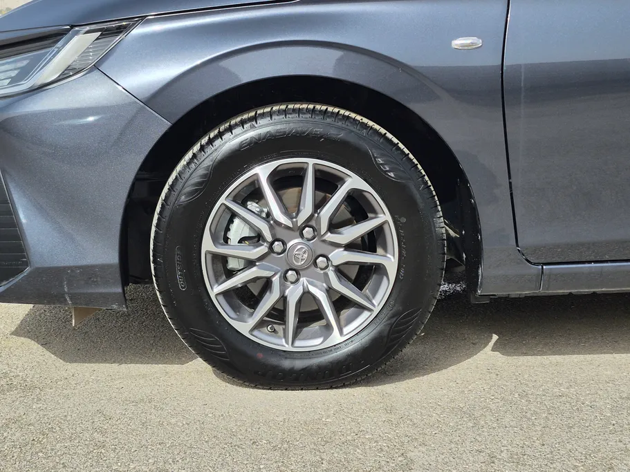 تويوتا يارس Y 2024 