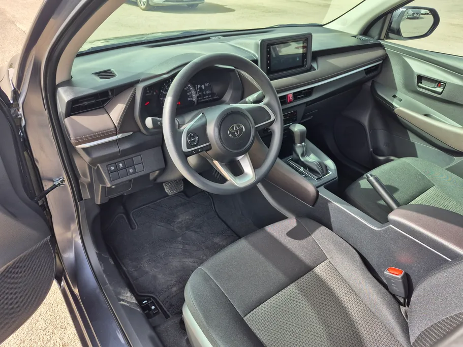 تويوتا يارس Y 2024 