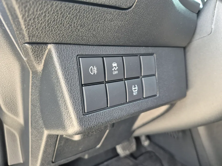 تويوتا يارس Y 2024 