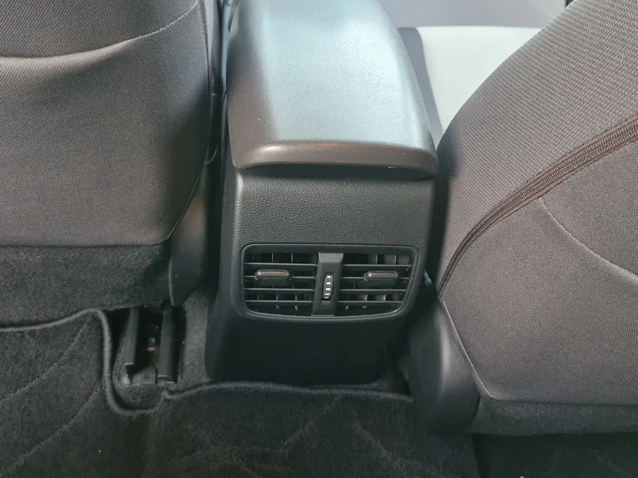 تويوتا كورولا XLI 2022 