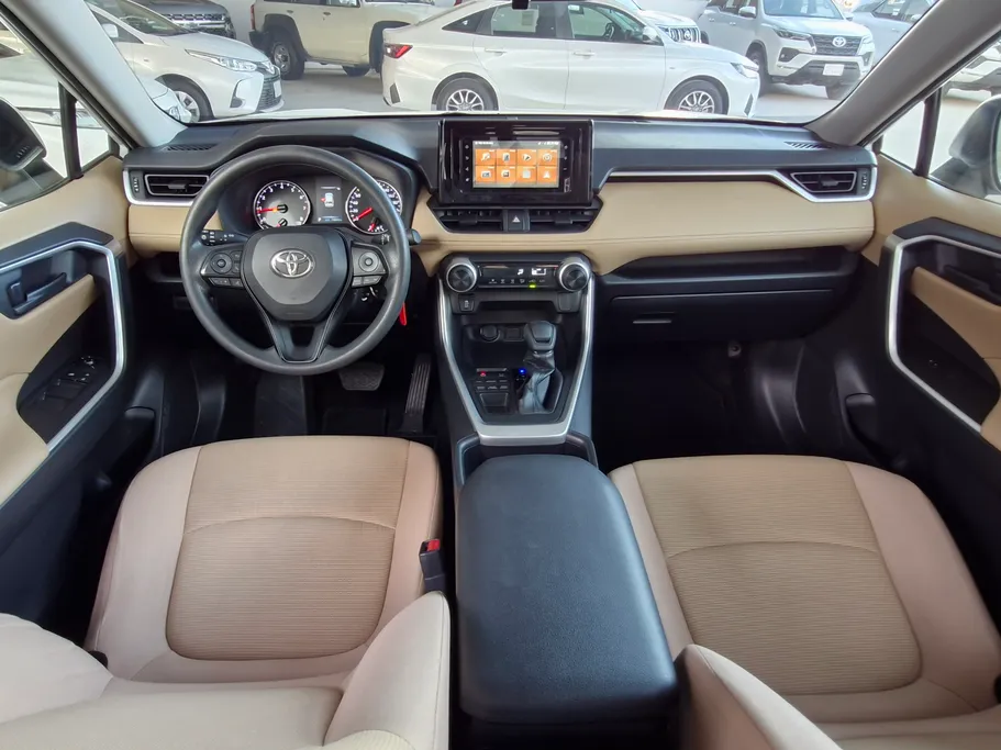 تويوتا راف فور LE 2022 