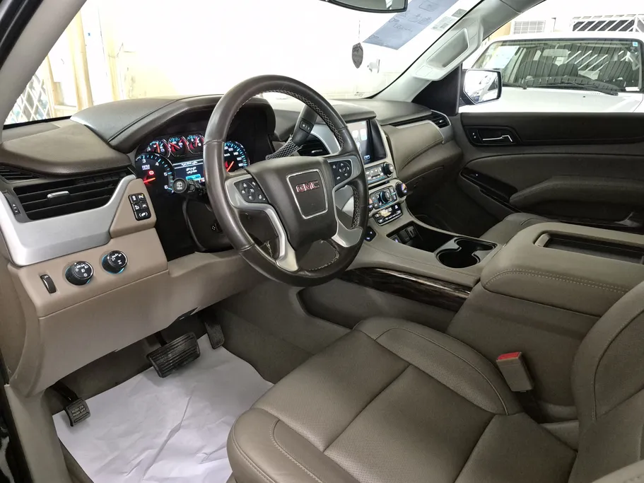 2020 GMC Yukon SLT XL 