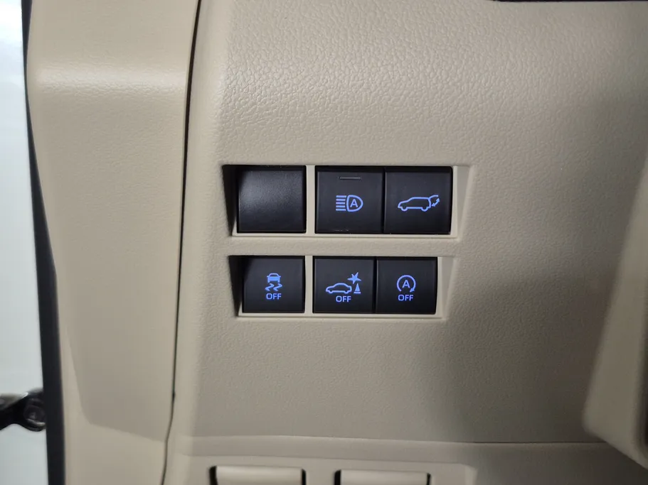 تويوتا لاندكروزر VX 2024 