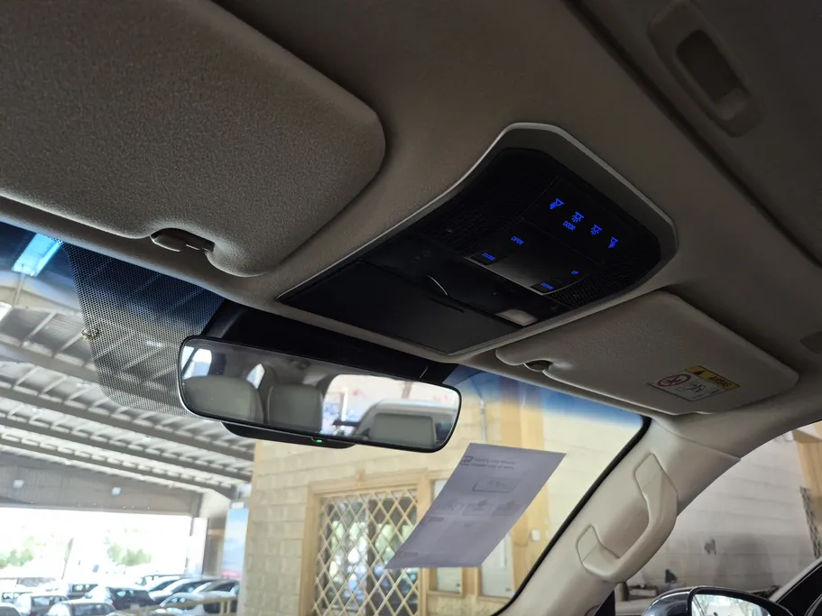 تويوتا لاندكروزر VX 2024 