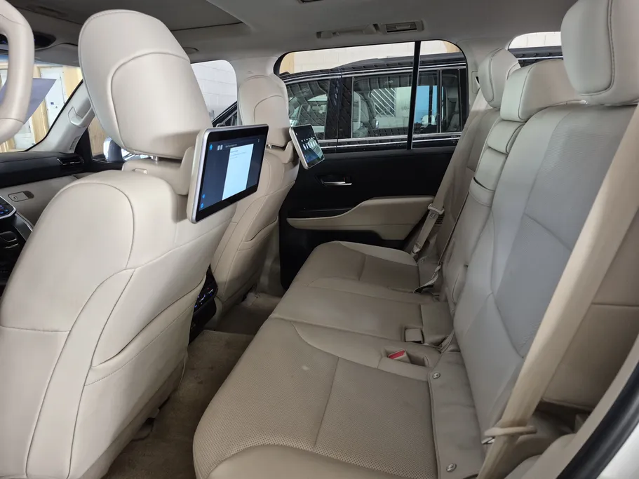 تويوتا لاندكروزر VX 2024 