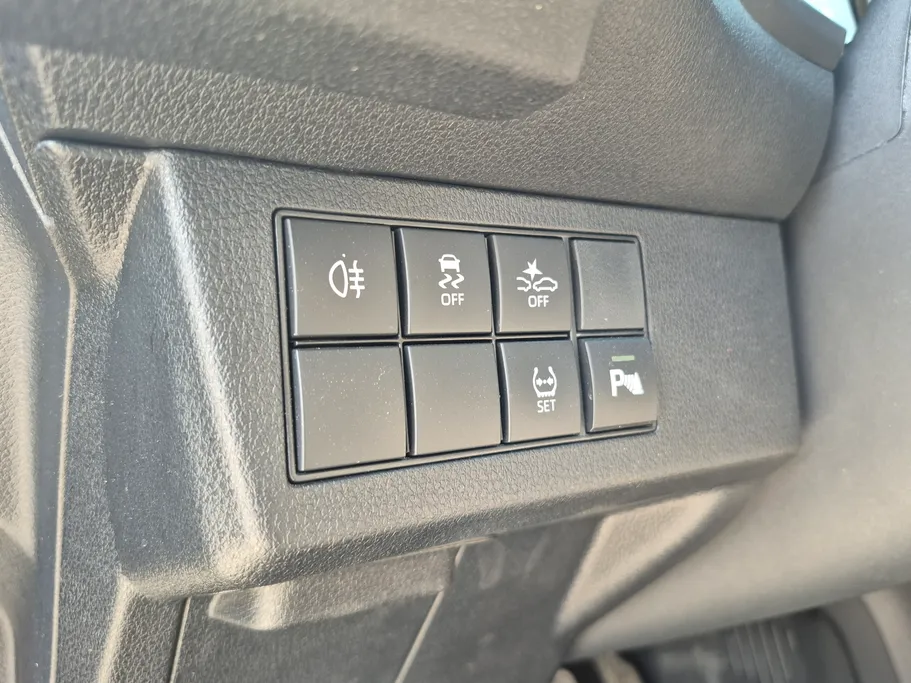 تويوتا يارس Y Plus 2024 