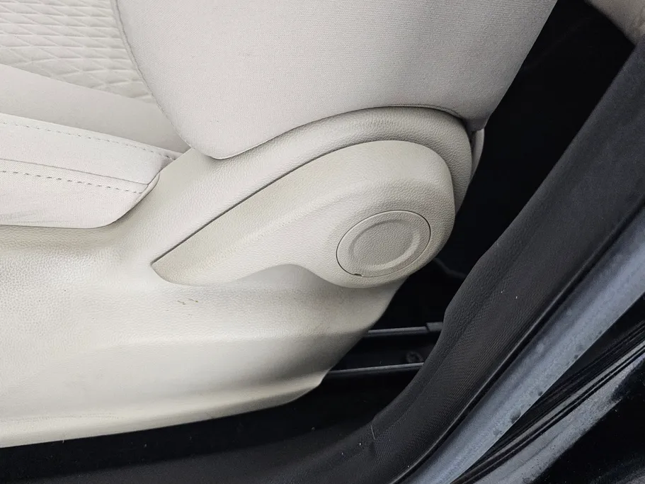 ام جي 5 STD 2023 