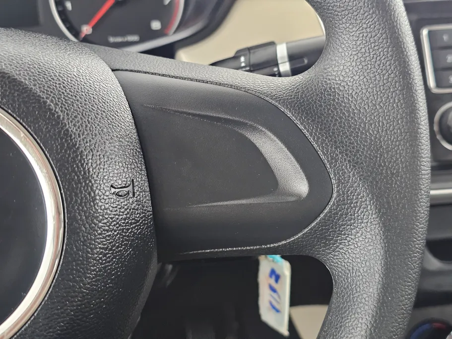 ام جي 5 STD 2023 