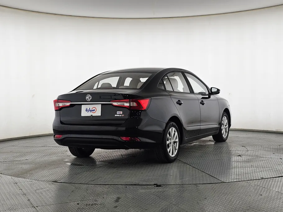 ام جي 5 STD 2023 