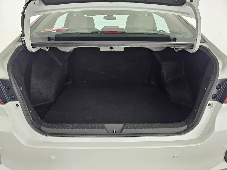 2024 Toyota Yaris  Y 