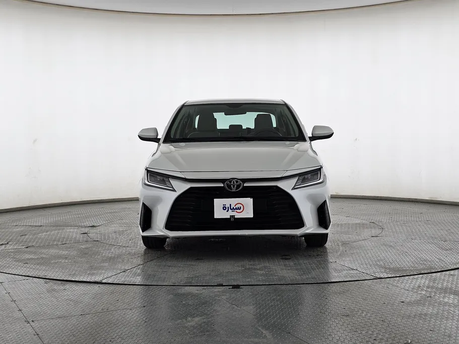 2024 Toyota Yaris  Y 