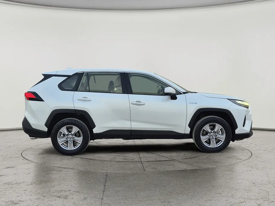 2023 Toyota RAV4 LE HEV 