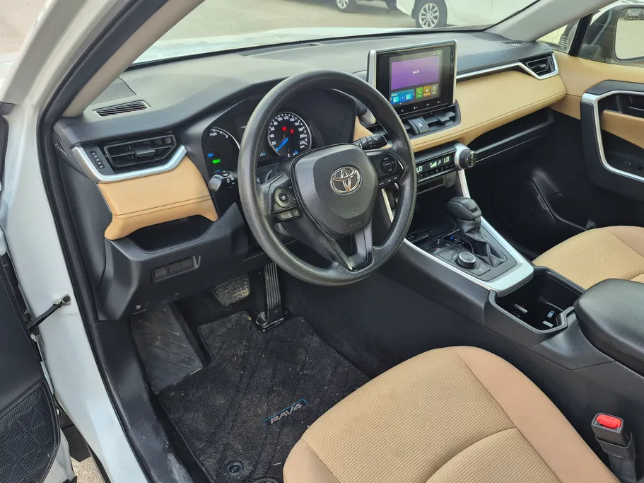 2023 Toyota RAV4 LE HEV 