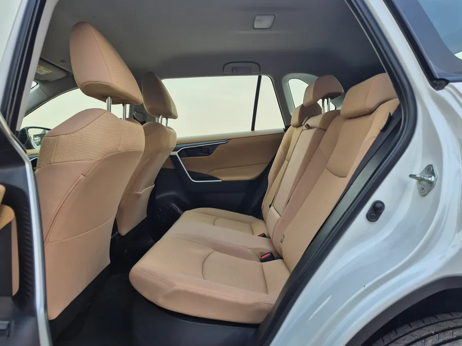 2023 Toyota RAV4 LE HEV 