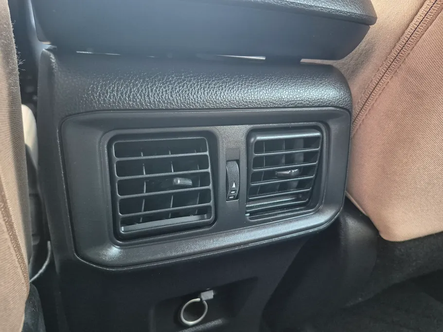 2023 Toyota RAV4 LE HEV 