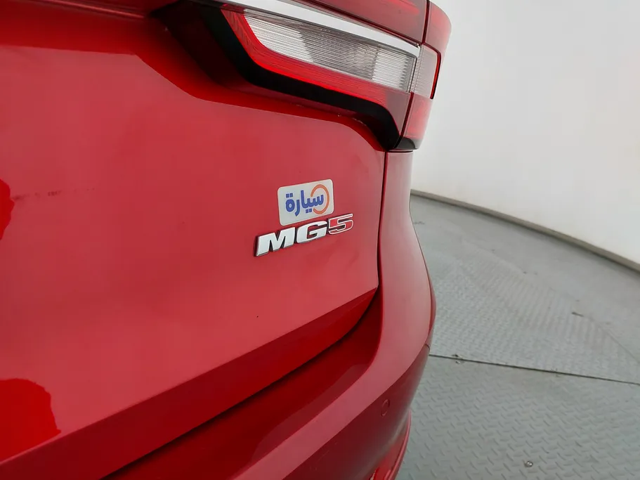 2022 MG 5 COM 
