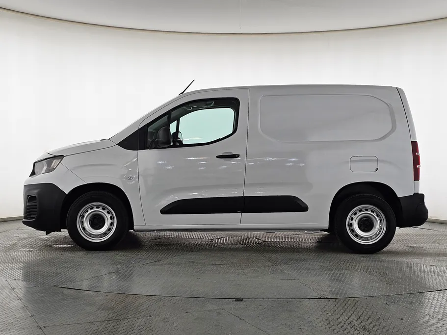 بيجو بارتنر Short van 2023 