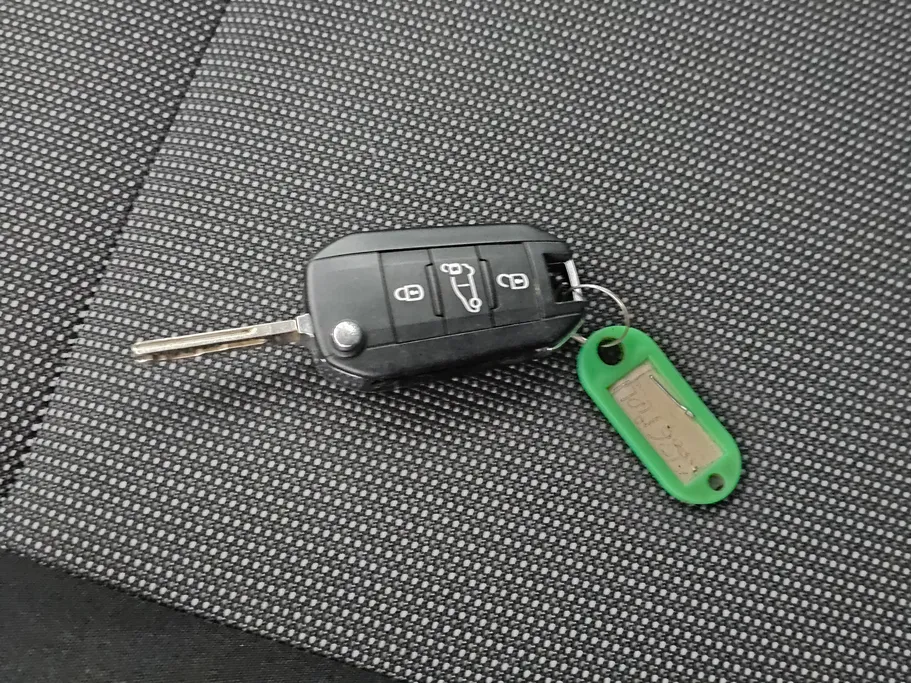 بيجو بارتنر Short van 2023 