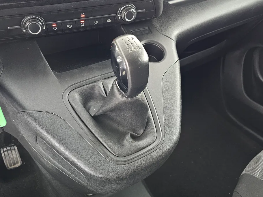 بيجو بارتنر Short van 2023 