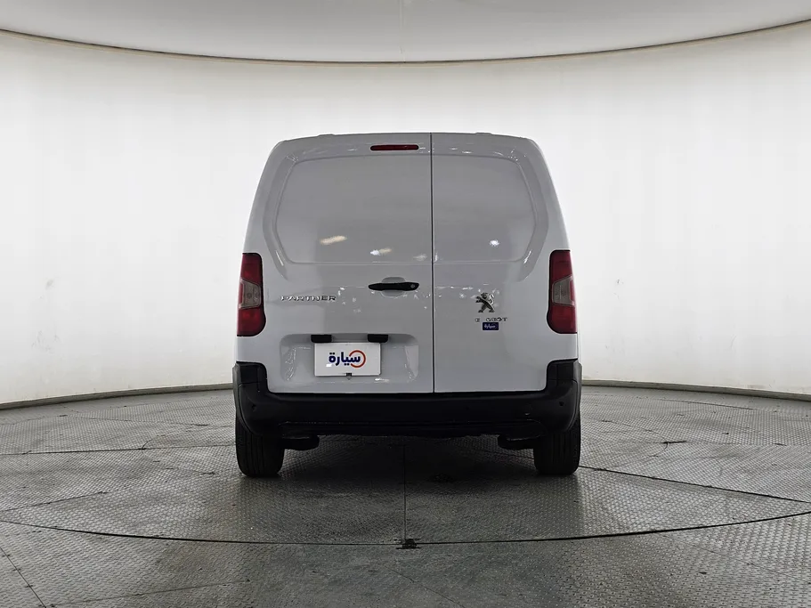 بيجو بارتنر Short van 2023 