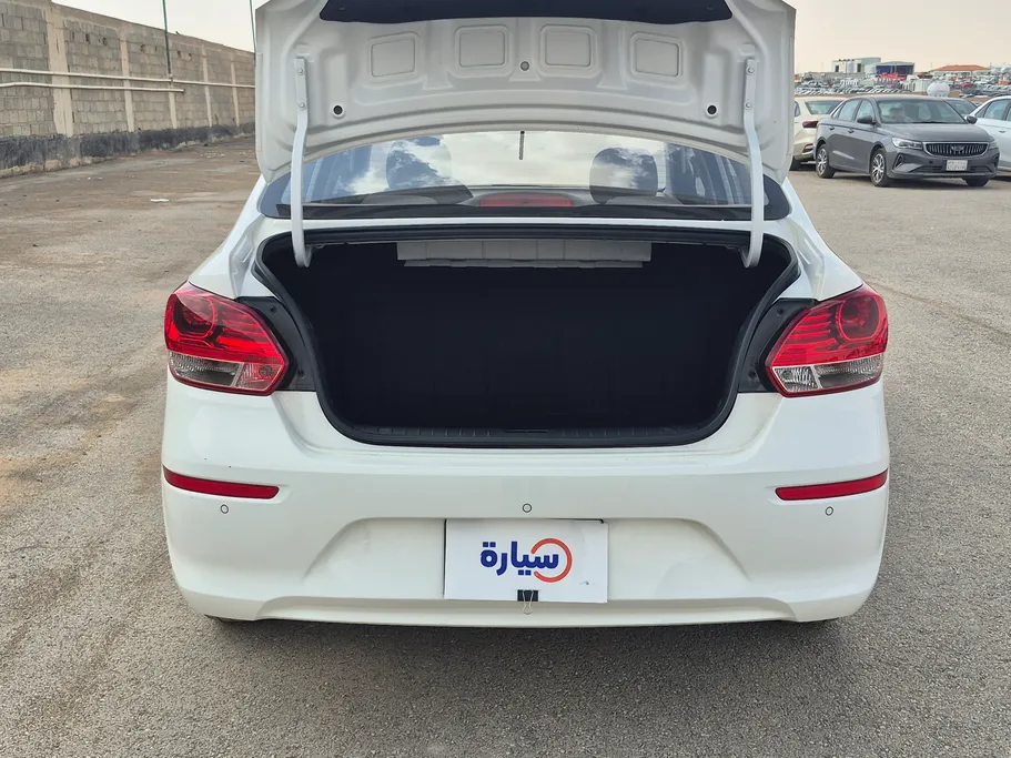 كيا بيجاس GL 2024 