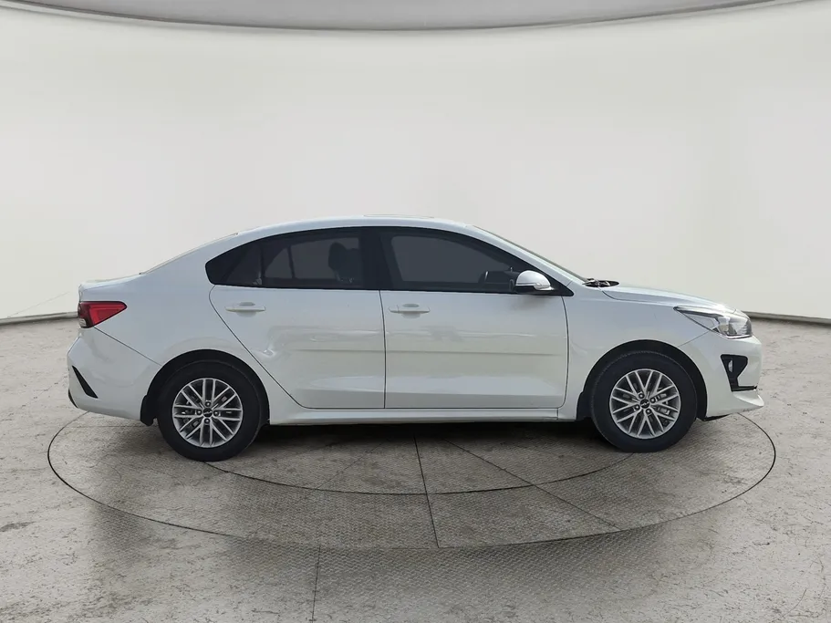 2022 Kia Rio GLS 