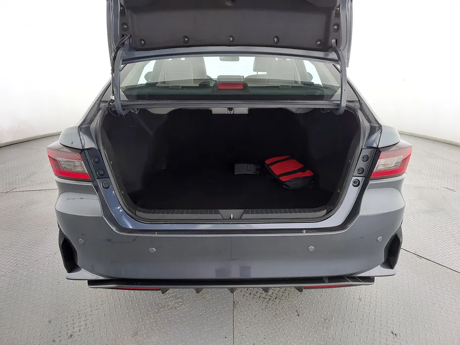 2023 Toyota Yaris  Y 