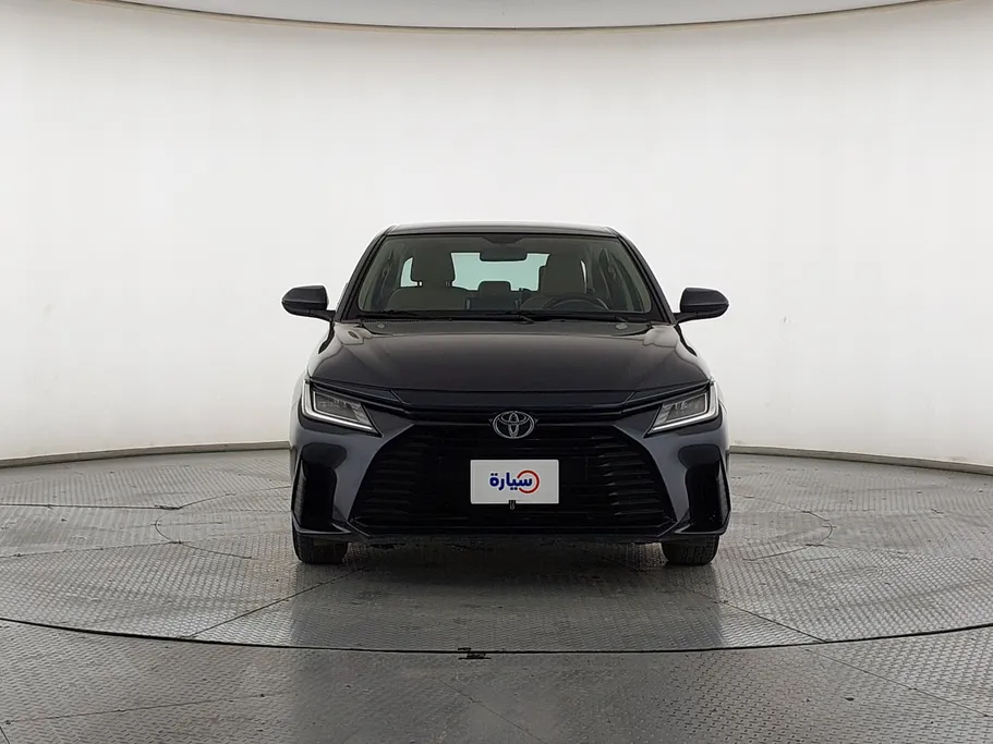 2023 Toyota Yaris  Y 