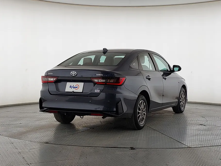 2023 Toyota Yaris  Y 
