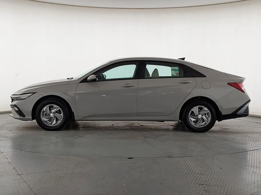 2024 Hyundai Elantra Fleet 