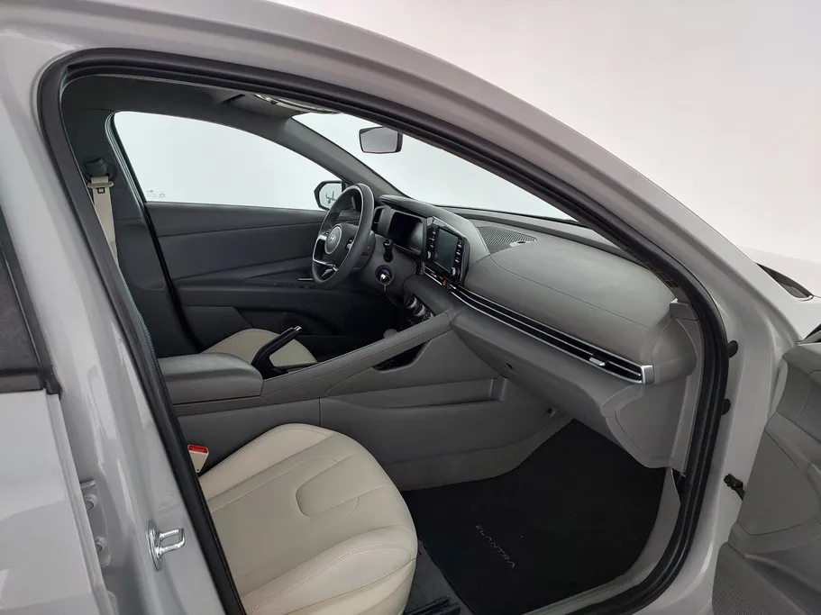 2024 Hyundai Elantra Fleet 