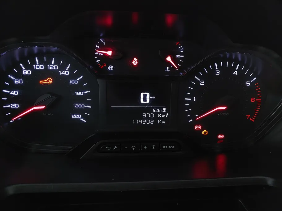 2023 Peugeot Partner Short van 