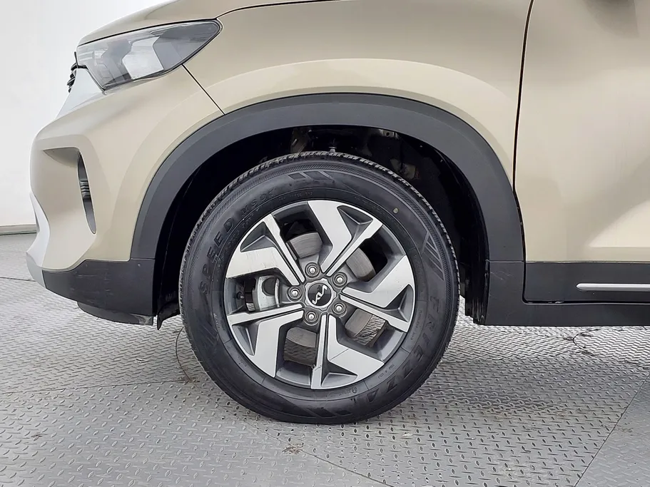 2022 كيا SONET LX 