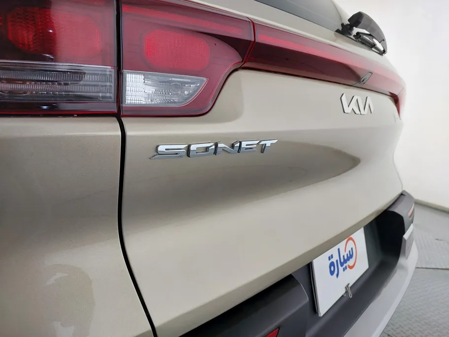 2022 كيا SONET LX 