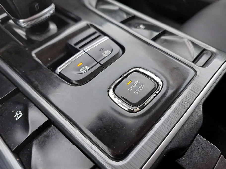 2023 فاو Bestune T77  