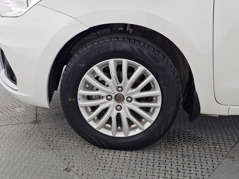 2024 سوزوكي Dzire GL 