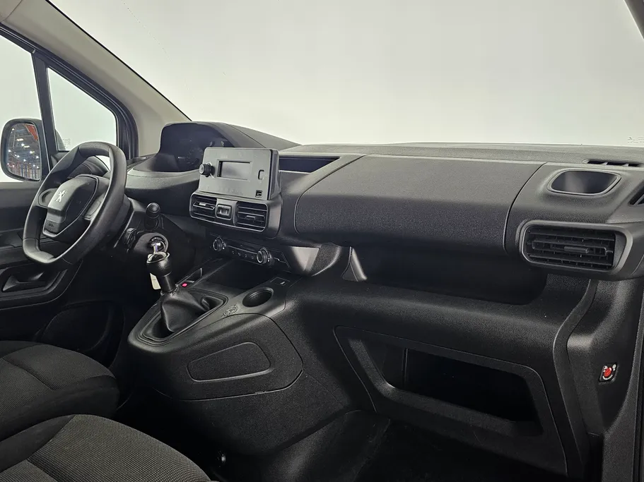 بيجو بارتنر Short van 2022 