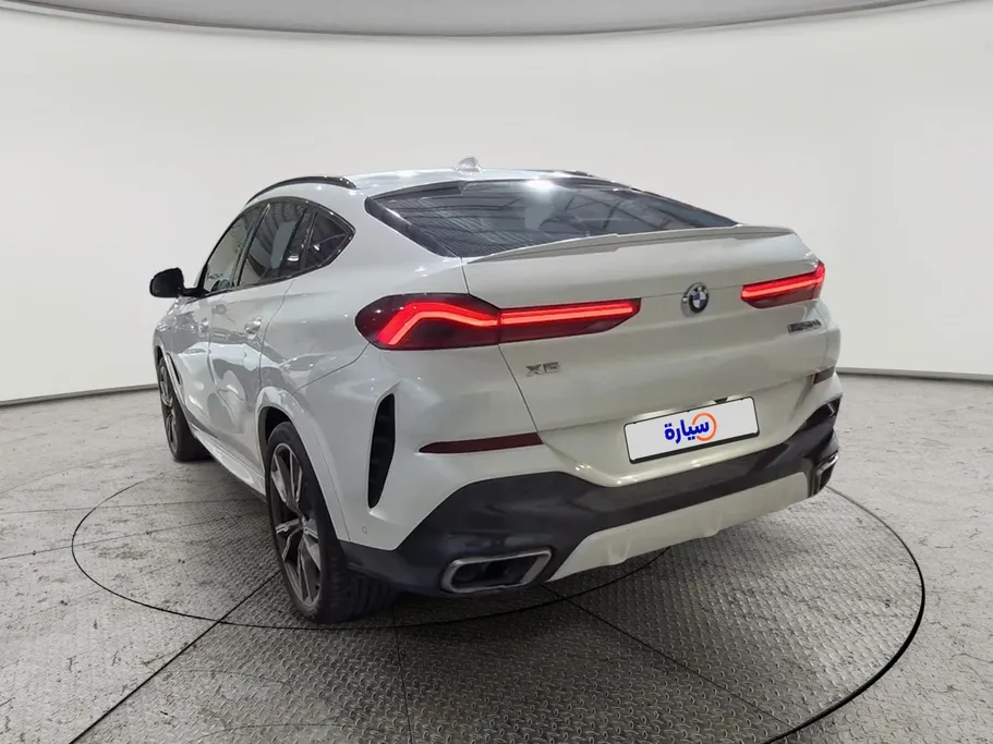 2020 BMW X Series 6 M 50i  