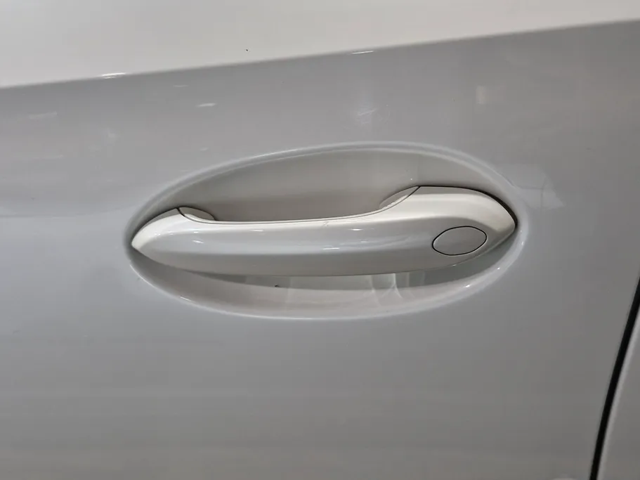 2020 BMW X Series 6 M 50i  