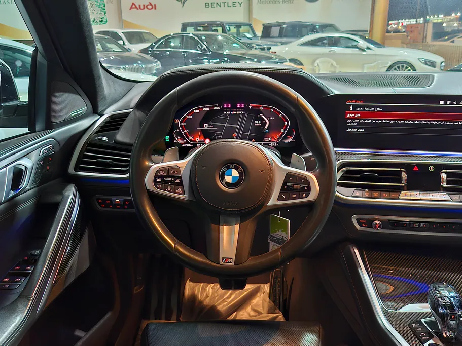 2020 BMW X Series 6 M 50i  