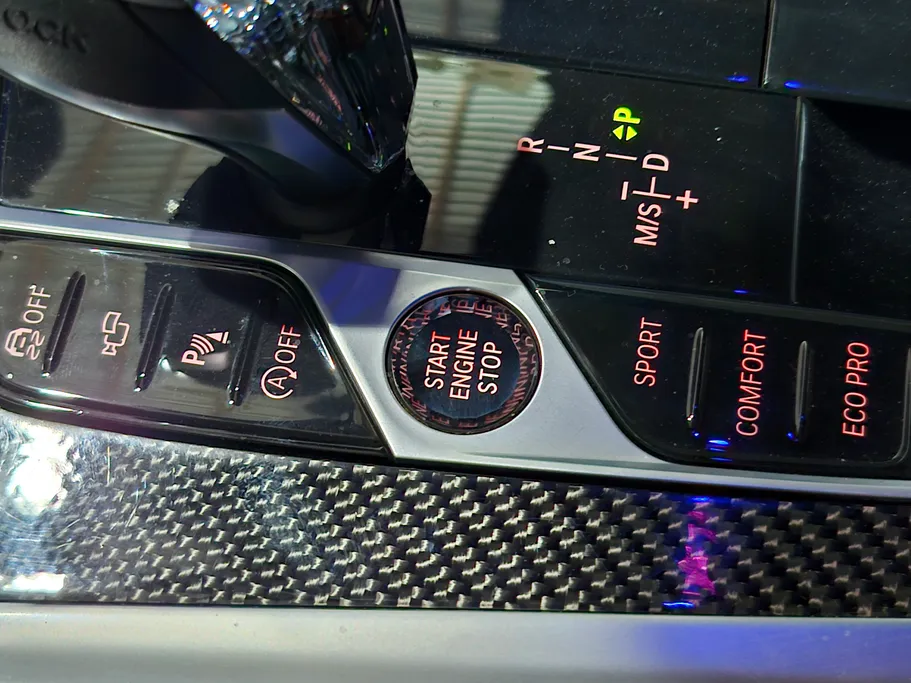 2020 BMW X Series 6 M 50i  