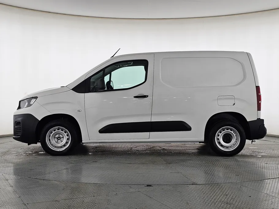 بيجو بارتنر Short van 2022 