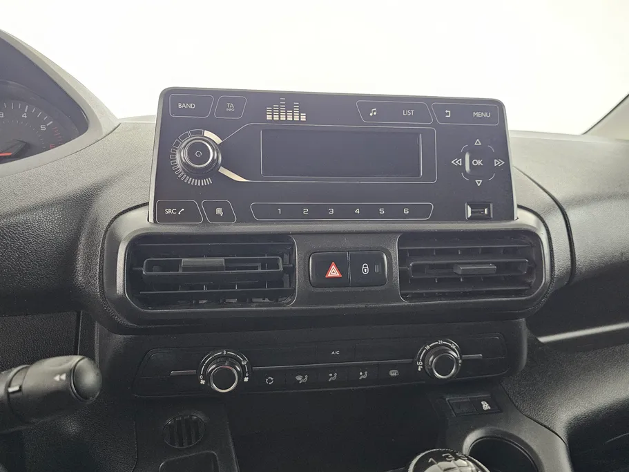 بيجو بارتنر Short van 2022 