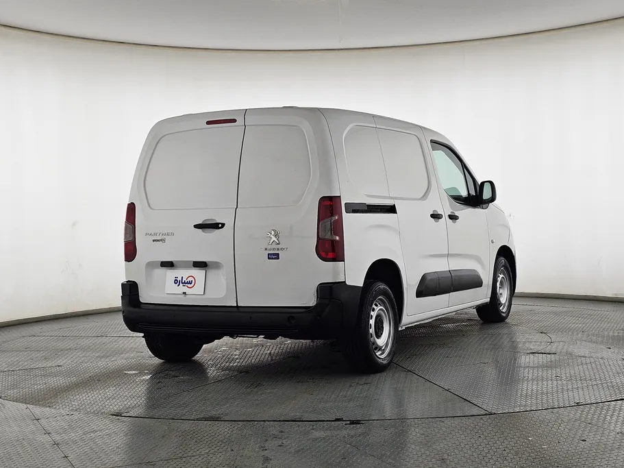 بيجو بارتنر Short van 2022 