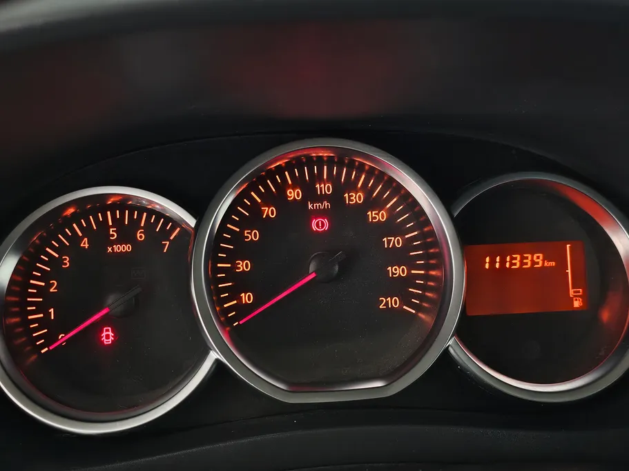 2021 Renault Docker Van بضاعة 